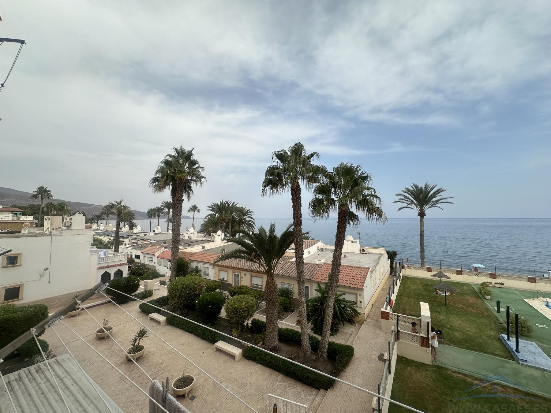 For rent of flat in Roquetas de Mar