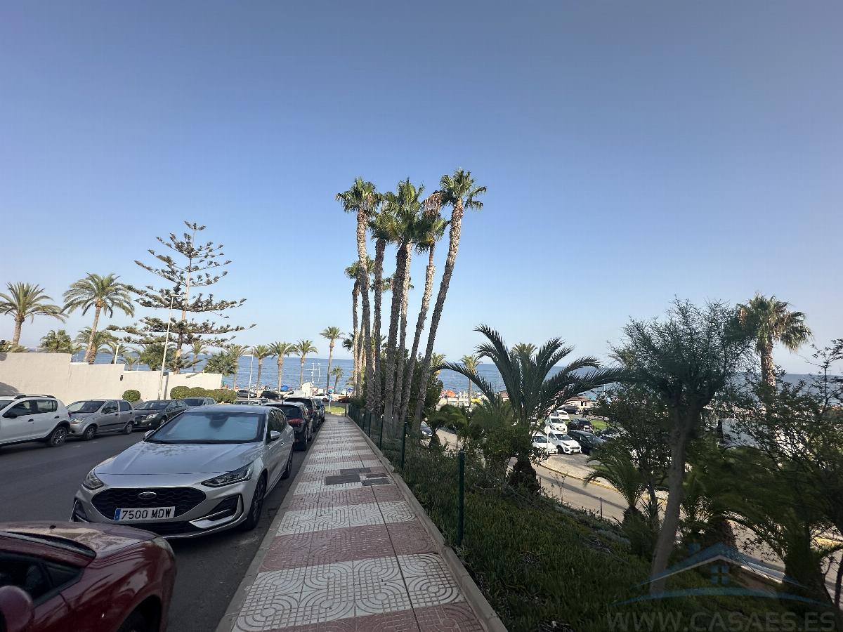 For rent of flat in Aguadulce