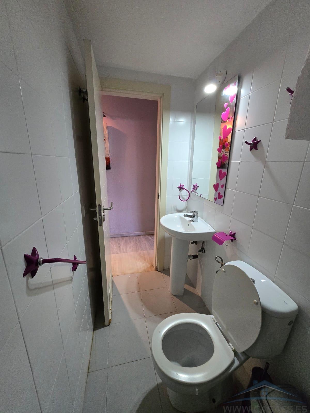 For sale of duplex in Roquetas de Mar