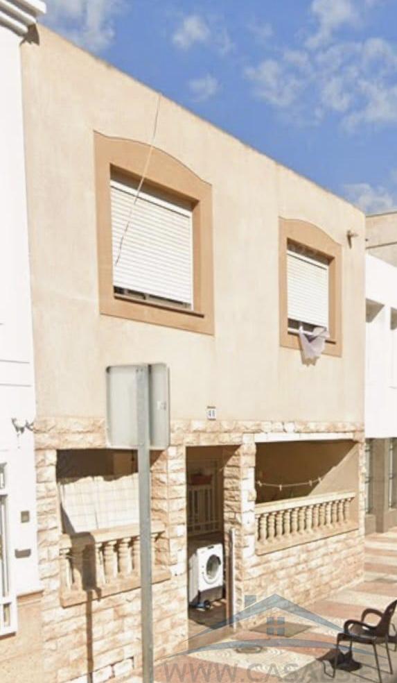 For sale of house in Roquetas de Mar