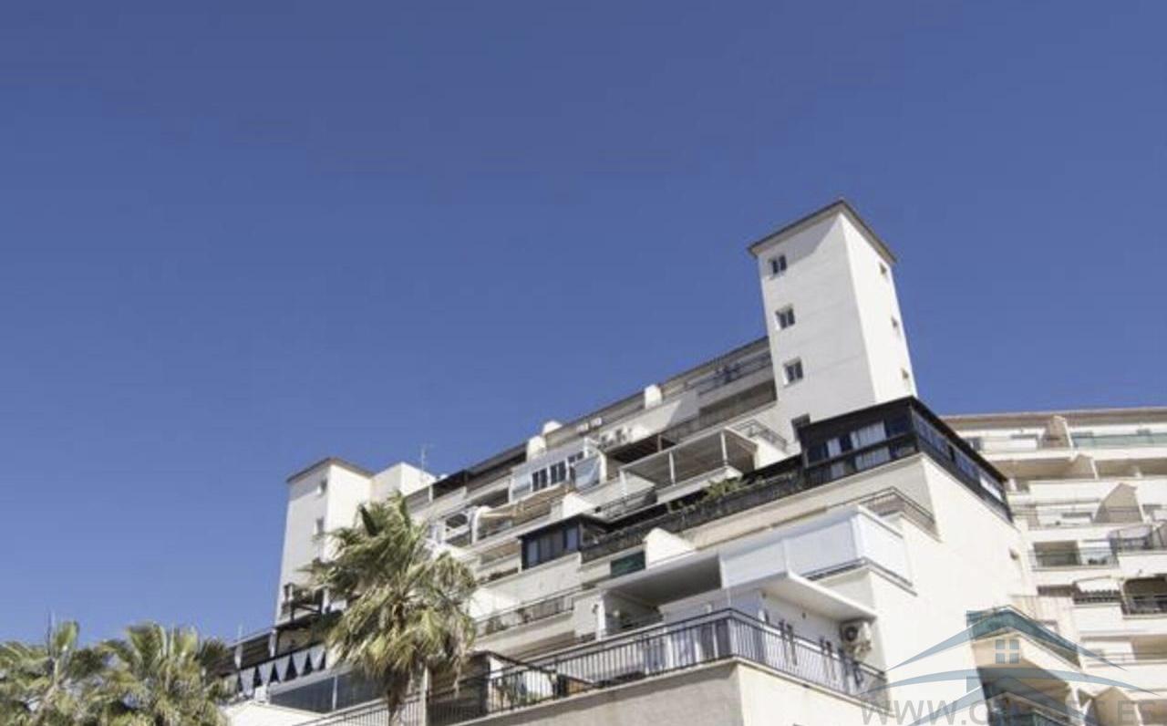 For sale of flat in Aguadulce