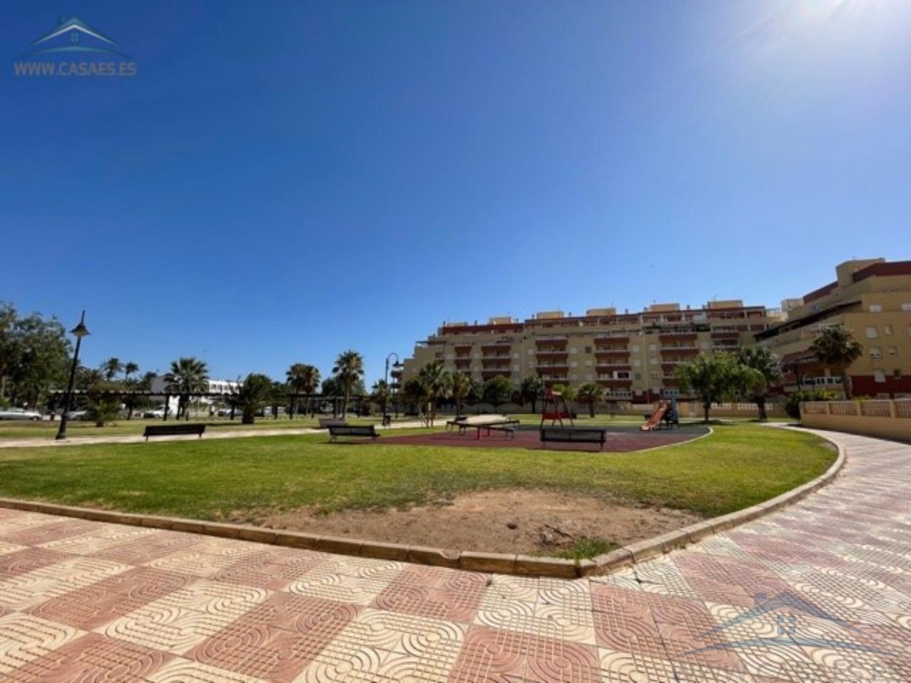 For rent of flat in Roquetas de Mar