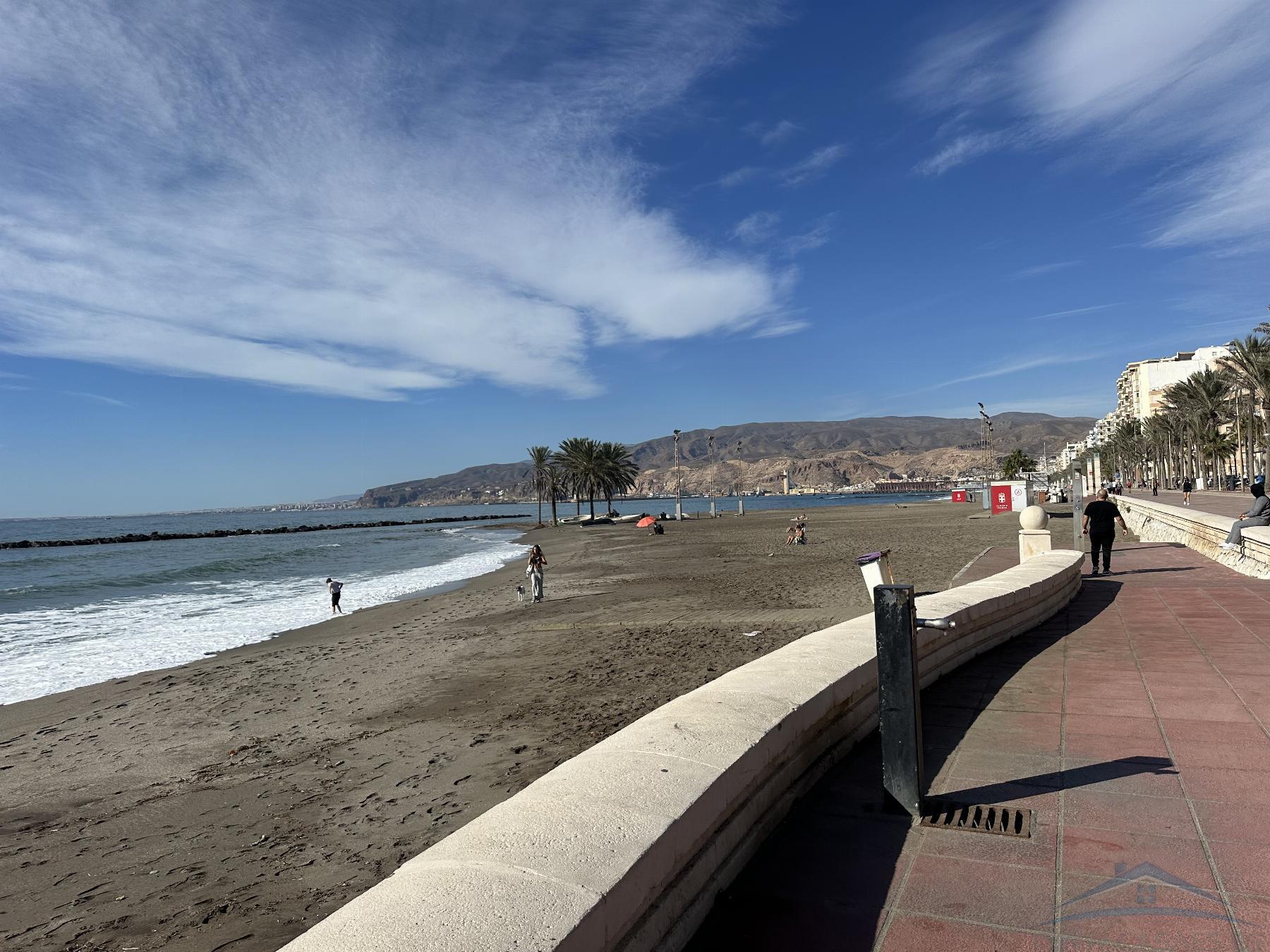 For sale of penthouse in Almería