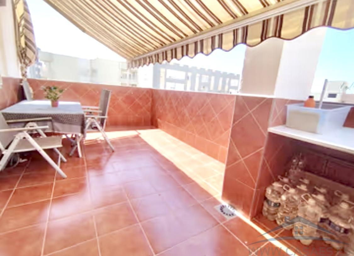 For sale of penthouse in Almería