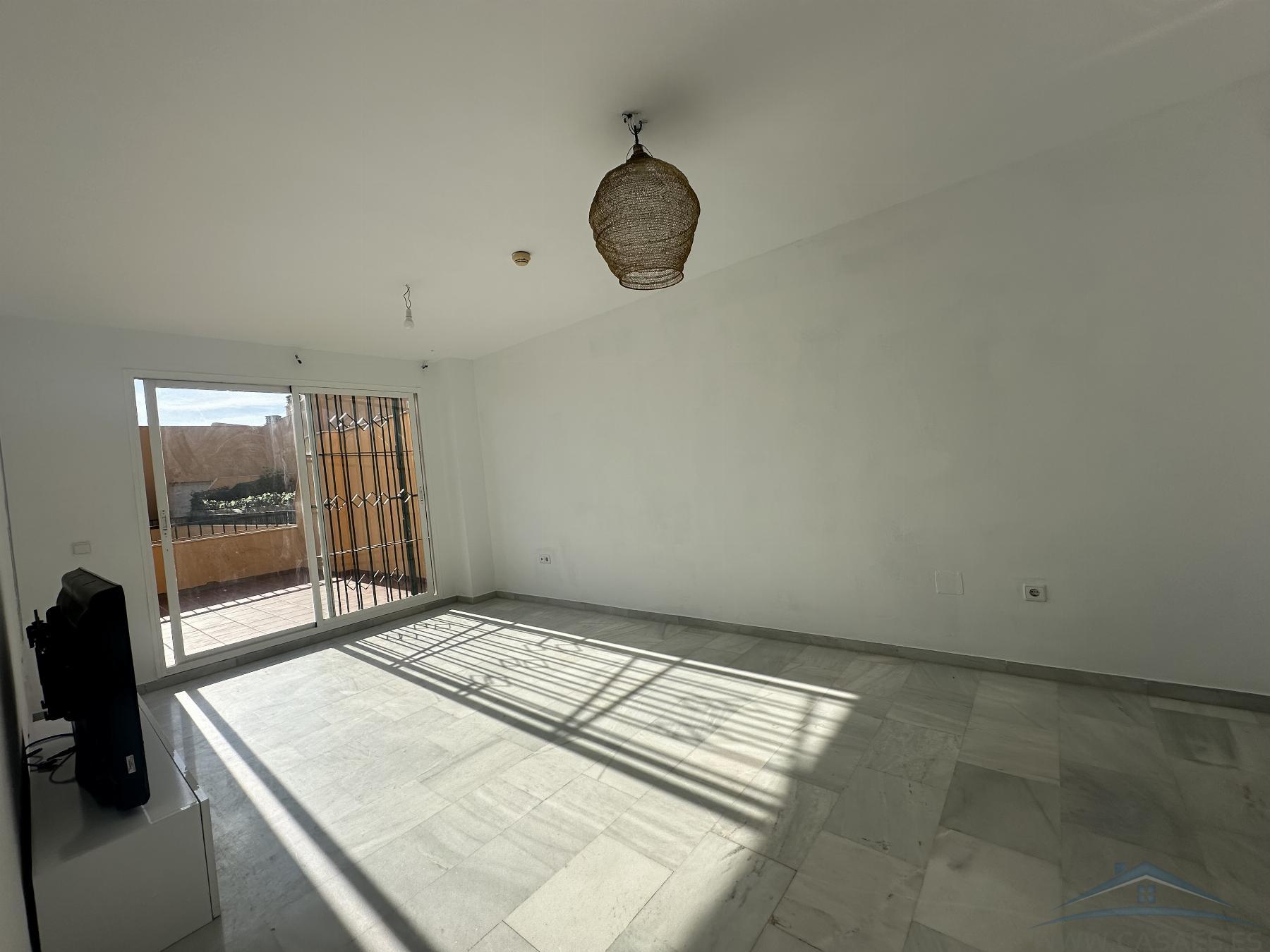 For sale of penthouse in Roquetas de Mar