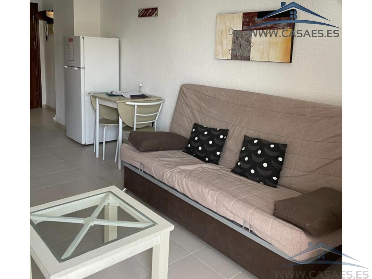 For rent of flat in Roquetas de Mar