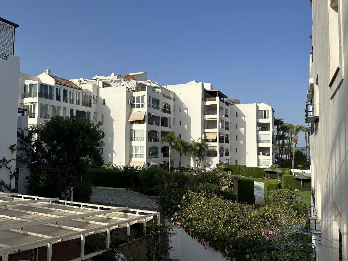 For rent of flat in Aguadulce