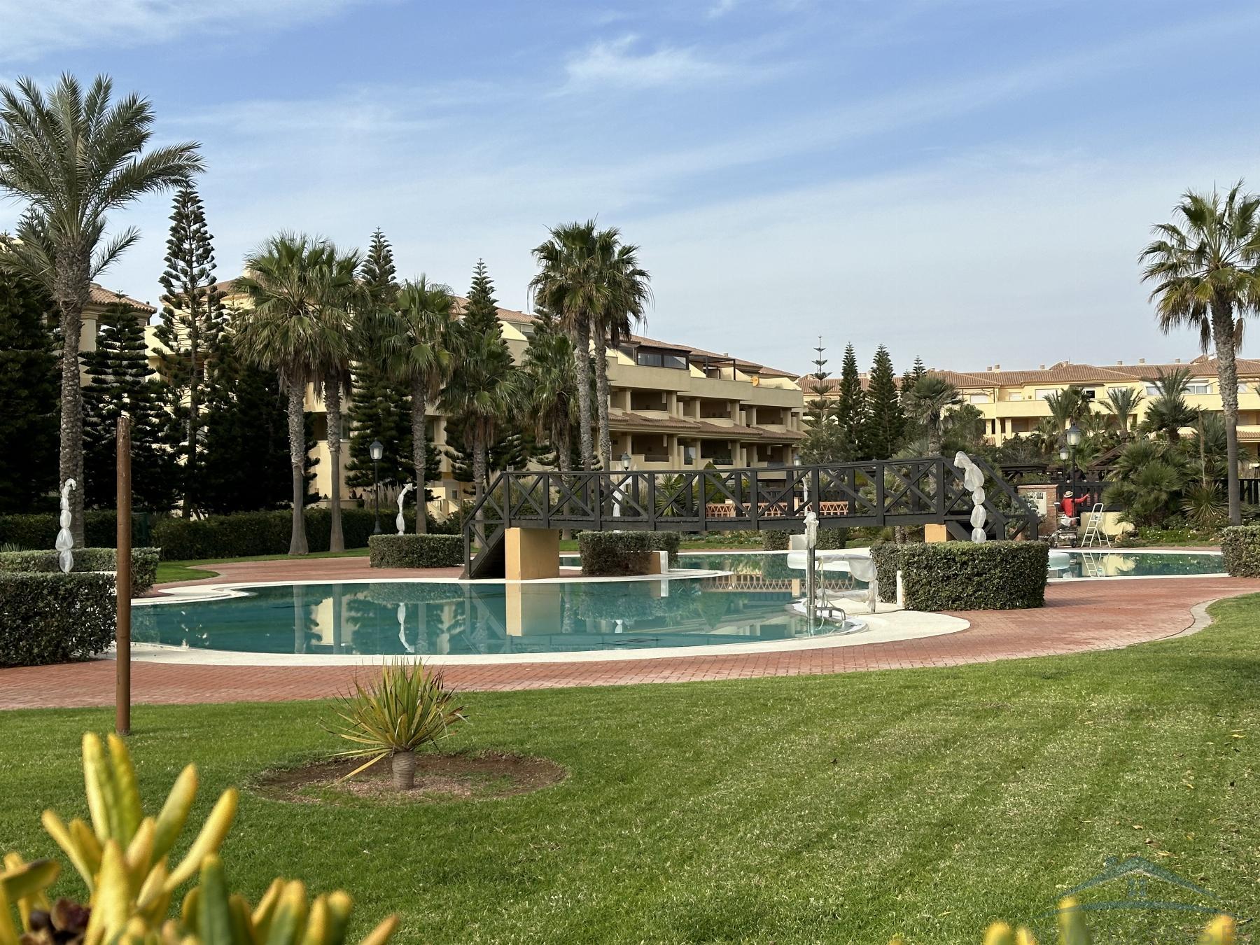For rent of flat in Roquetas de Mar