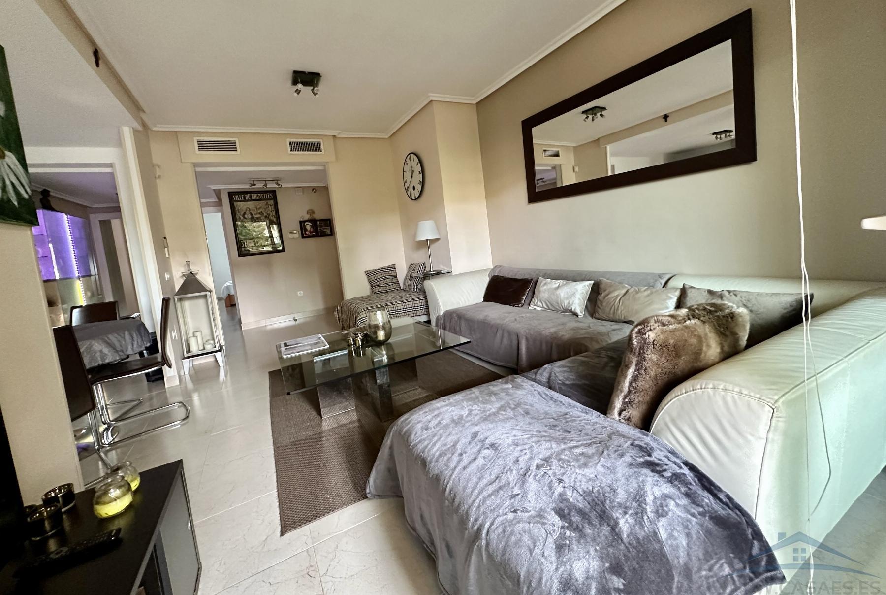 For rent of flat in Roquetas de Mar