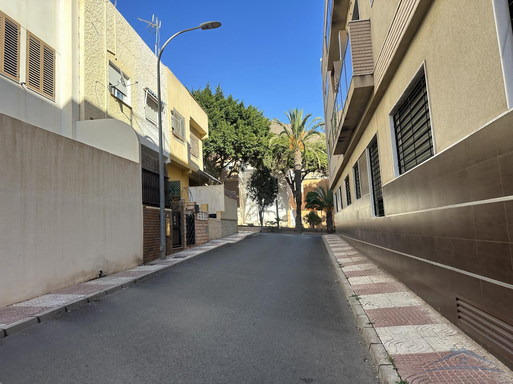 Venta de chalet en Aguadulce