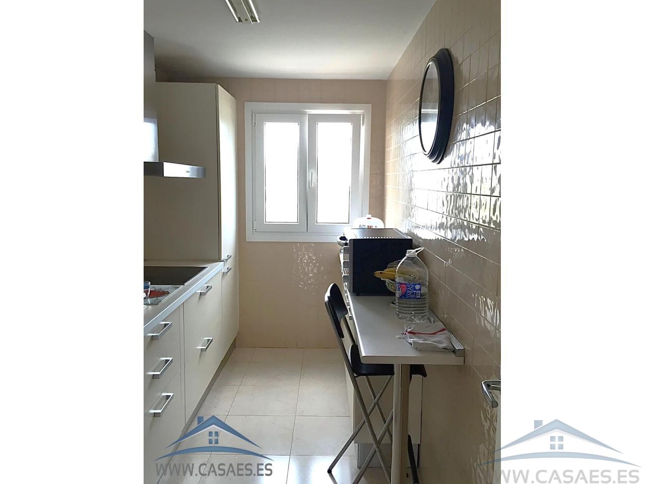 For rent of flat in Roquetas de Mar