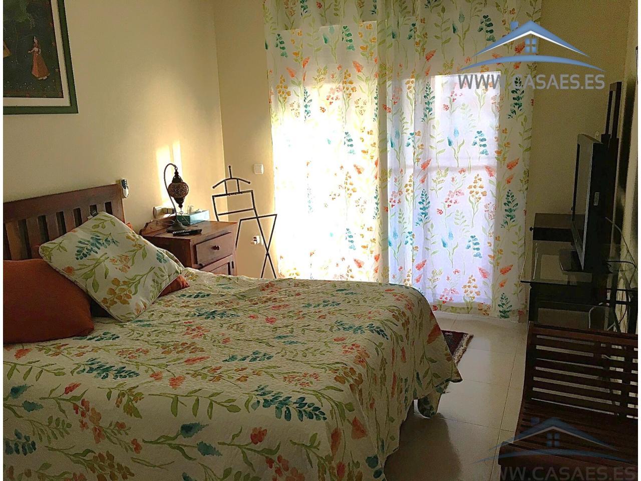 For rent of flat in Roquetas de Mar