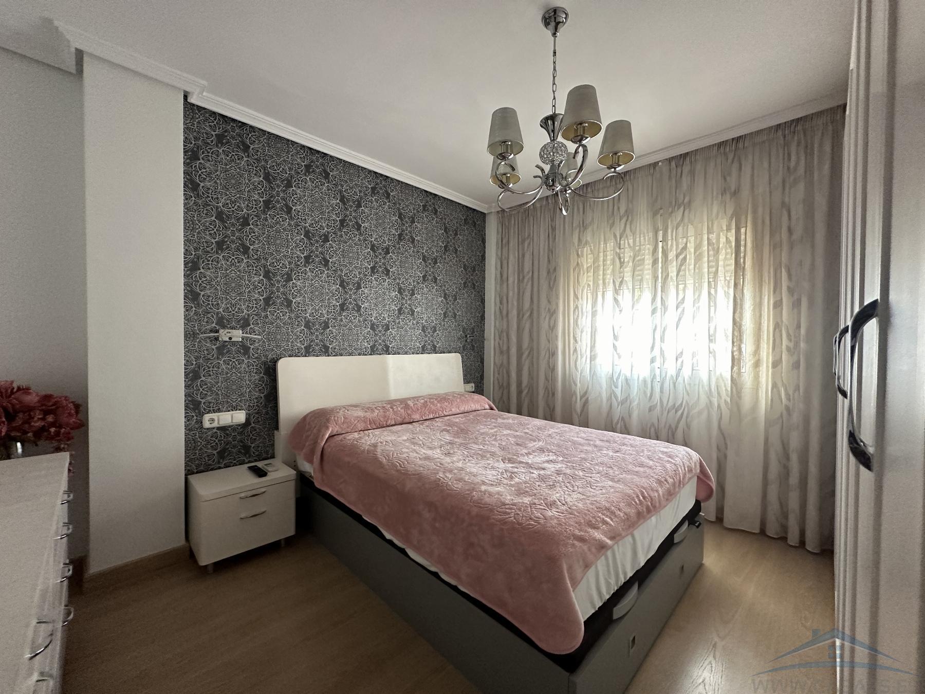 Alquiler de piso en Roquetas de Mar