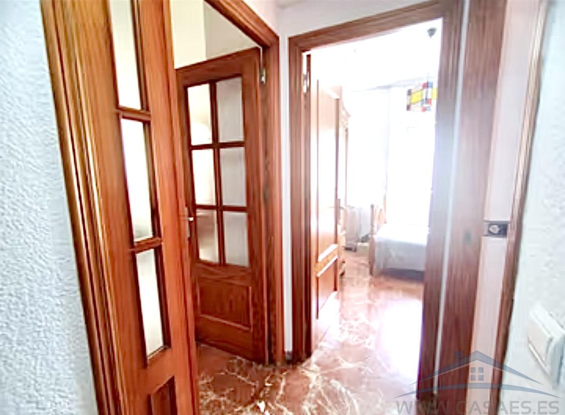 For sale of penthouse in Almería