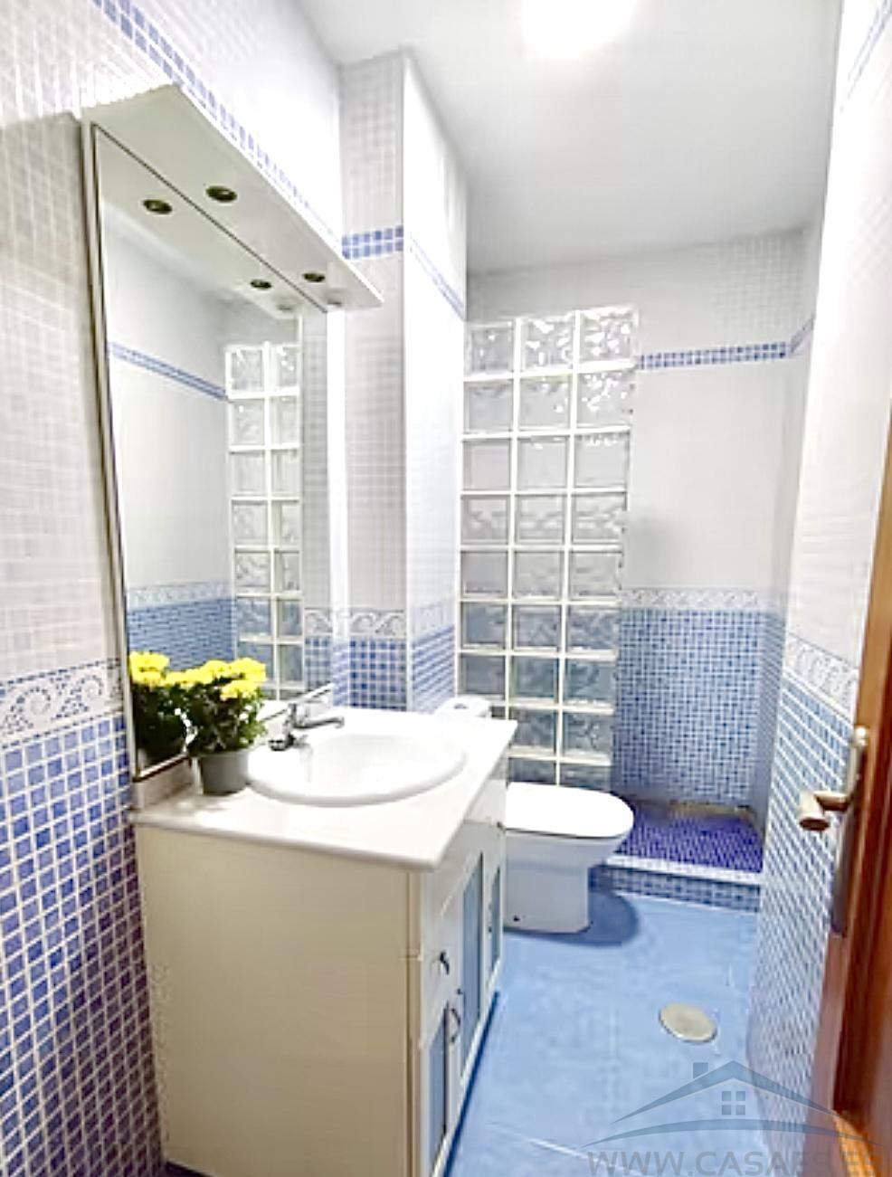 For sale of penthouse in Almería