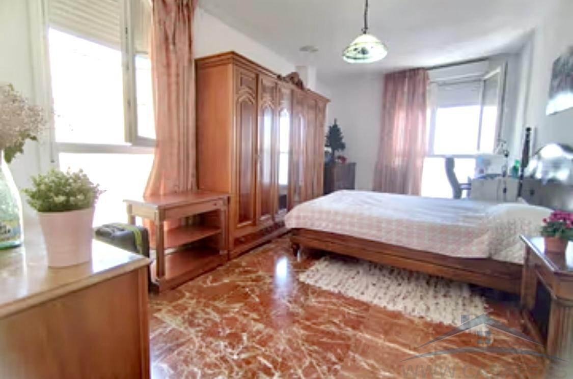 For sale of penthouse in Almería
