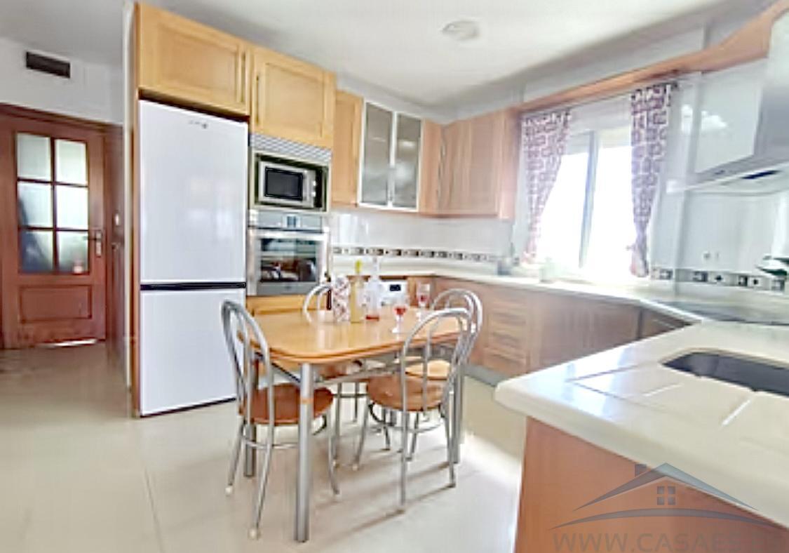 For sale of penthouse in Almería