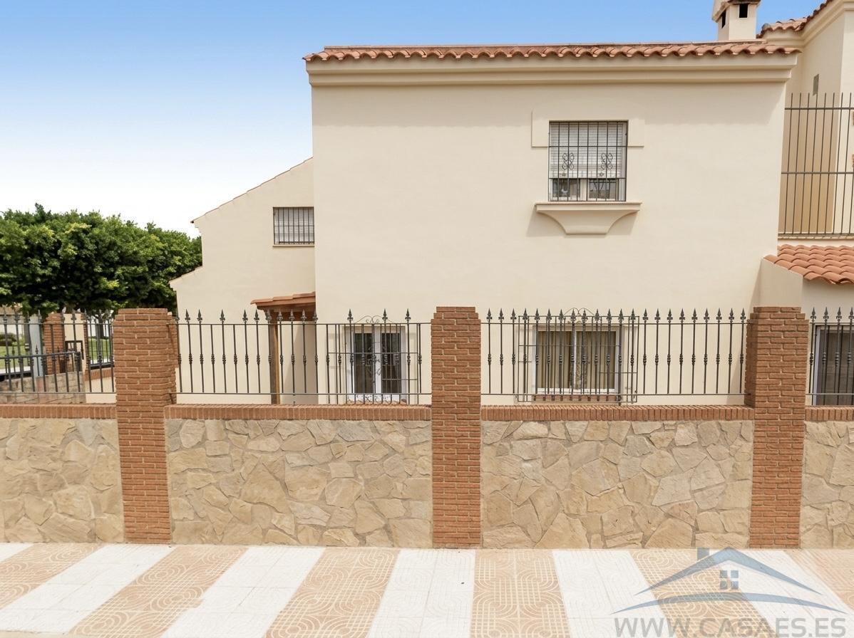 Venta de casa en Roquetas de Mar