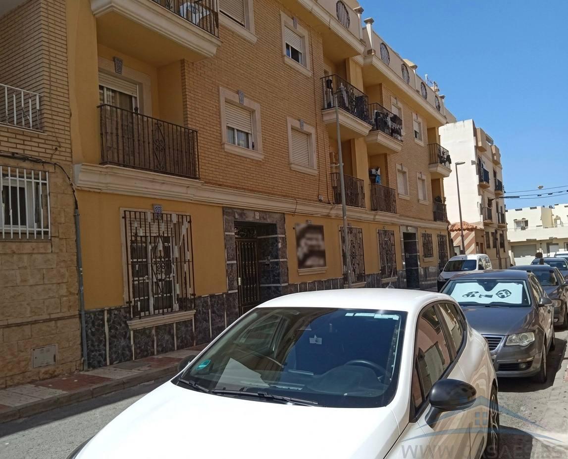 Venta de piso en Roquetas de Mar