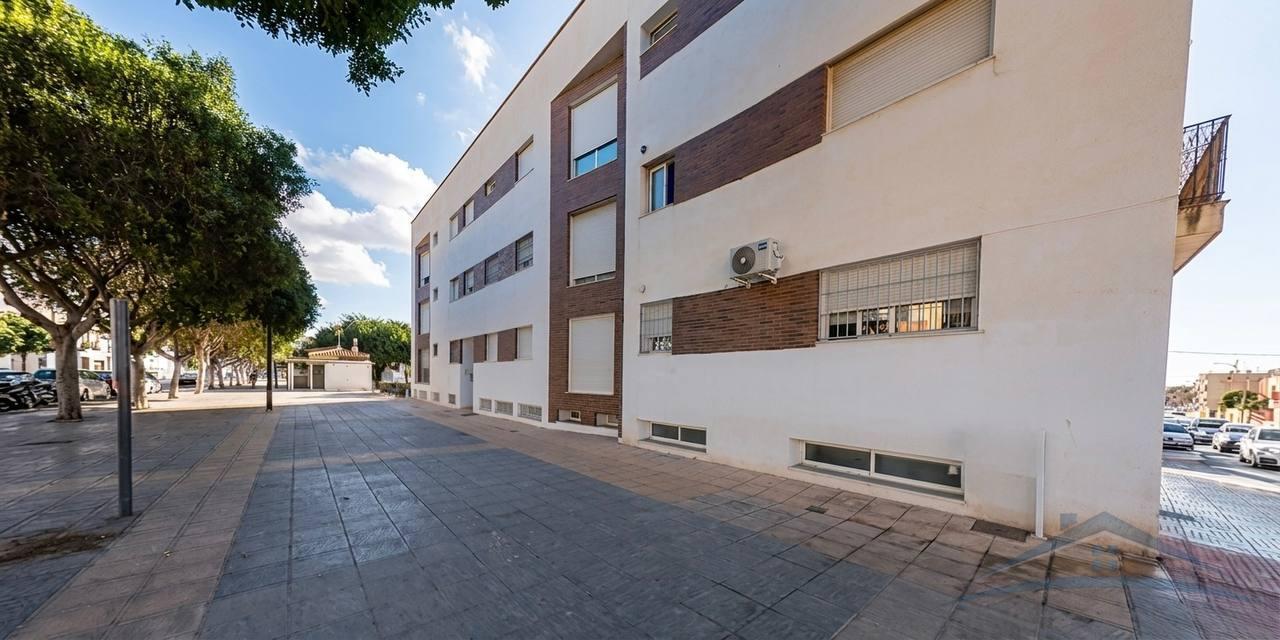 Venta de piso en Roquetas de Mar