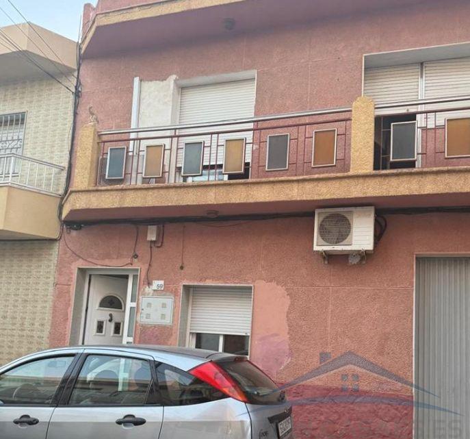Venta de casa en Vícar