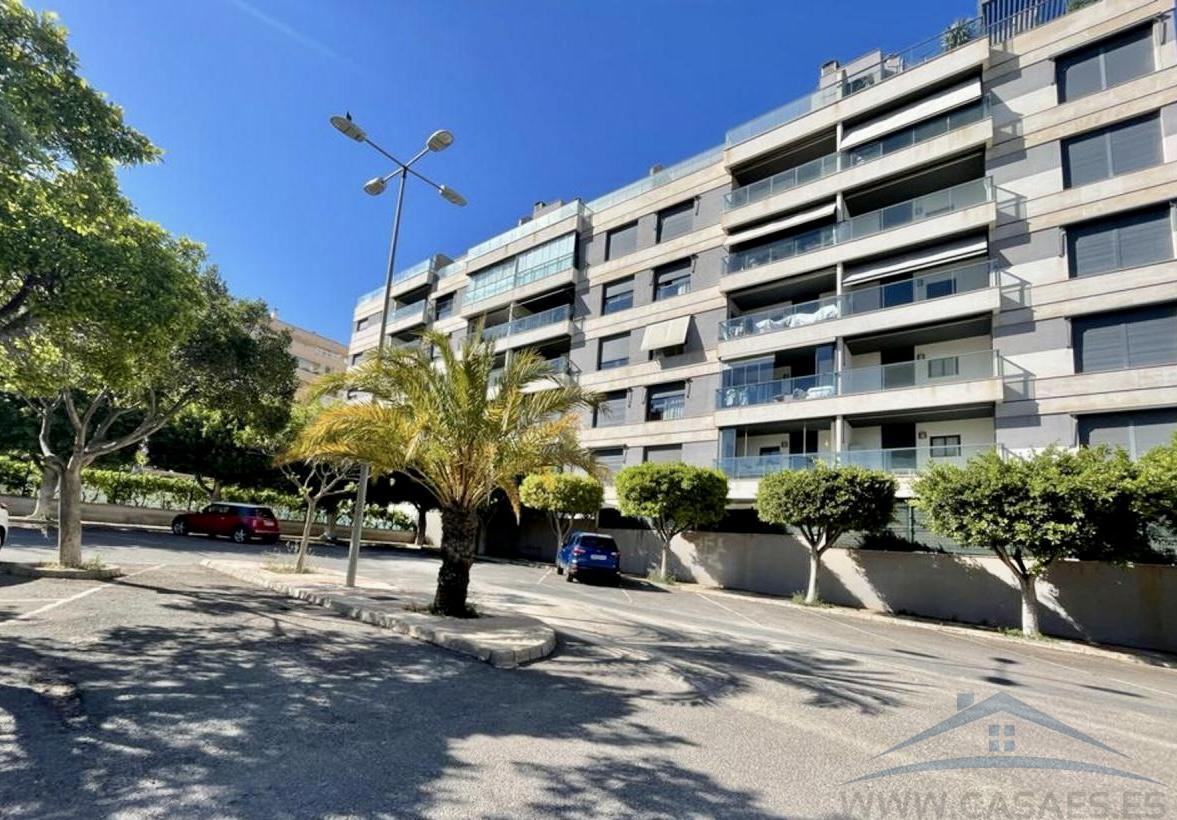 For sale of flat in Aguadulce