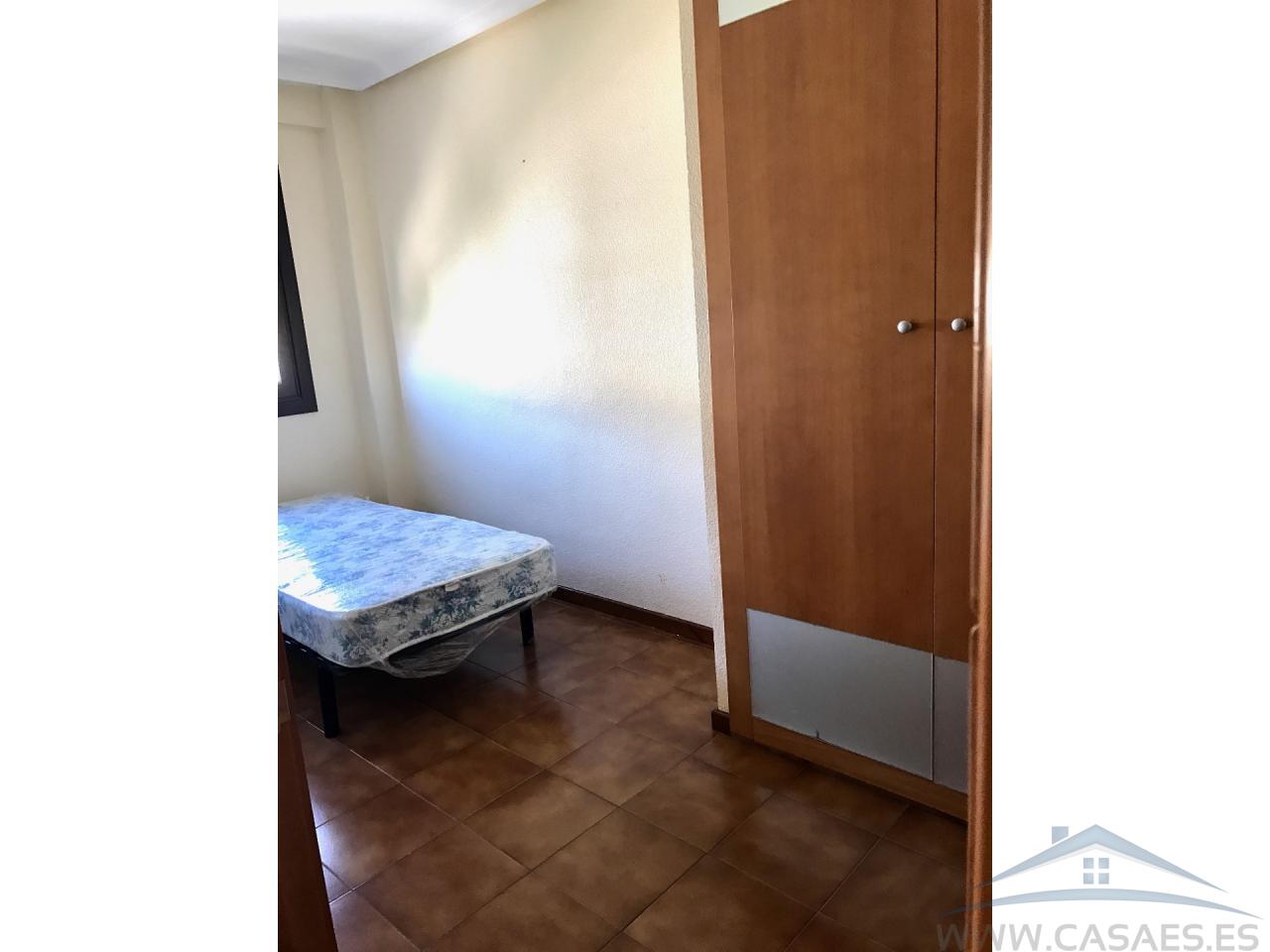 For rent of flat in Roquetas de Mar