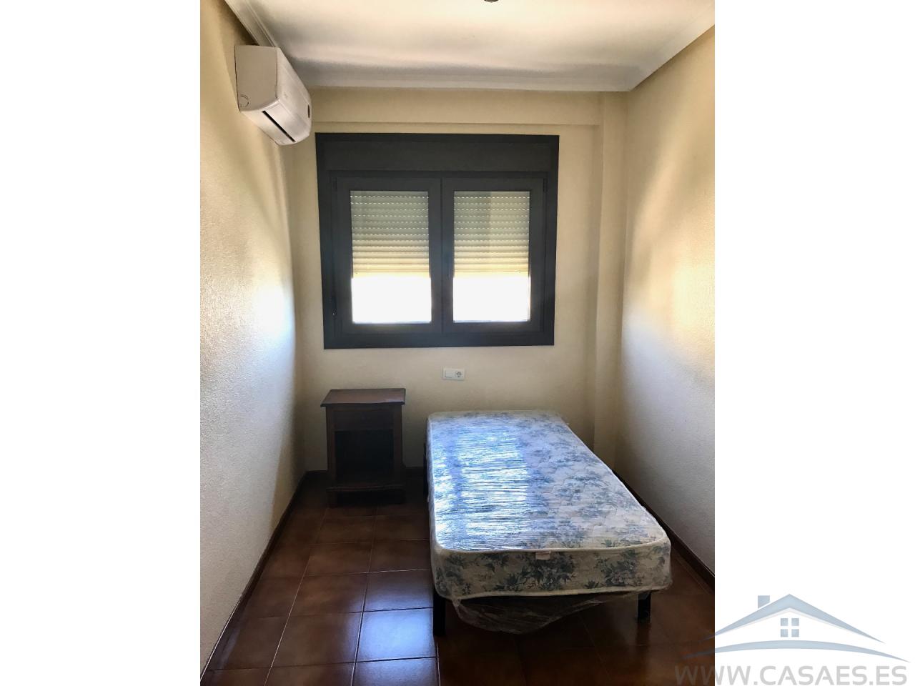 Alquiler de piso en Roquetas de Mar