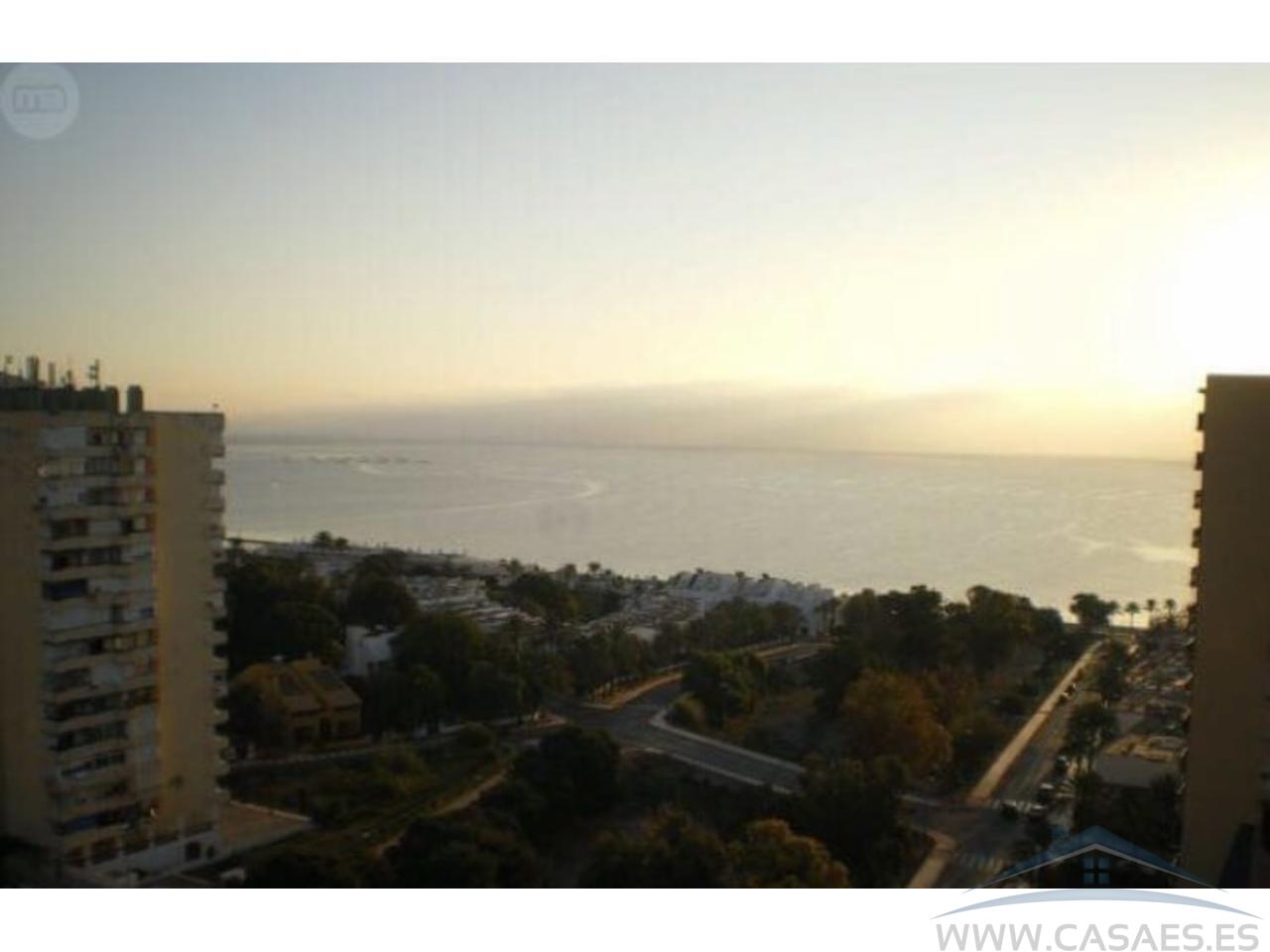 For rent of flat in Roquetas de Mar