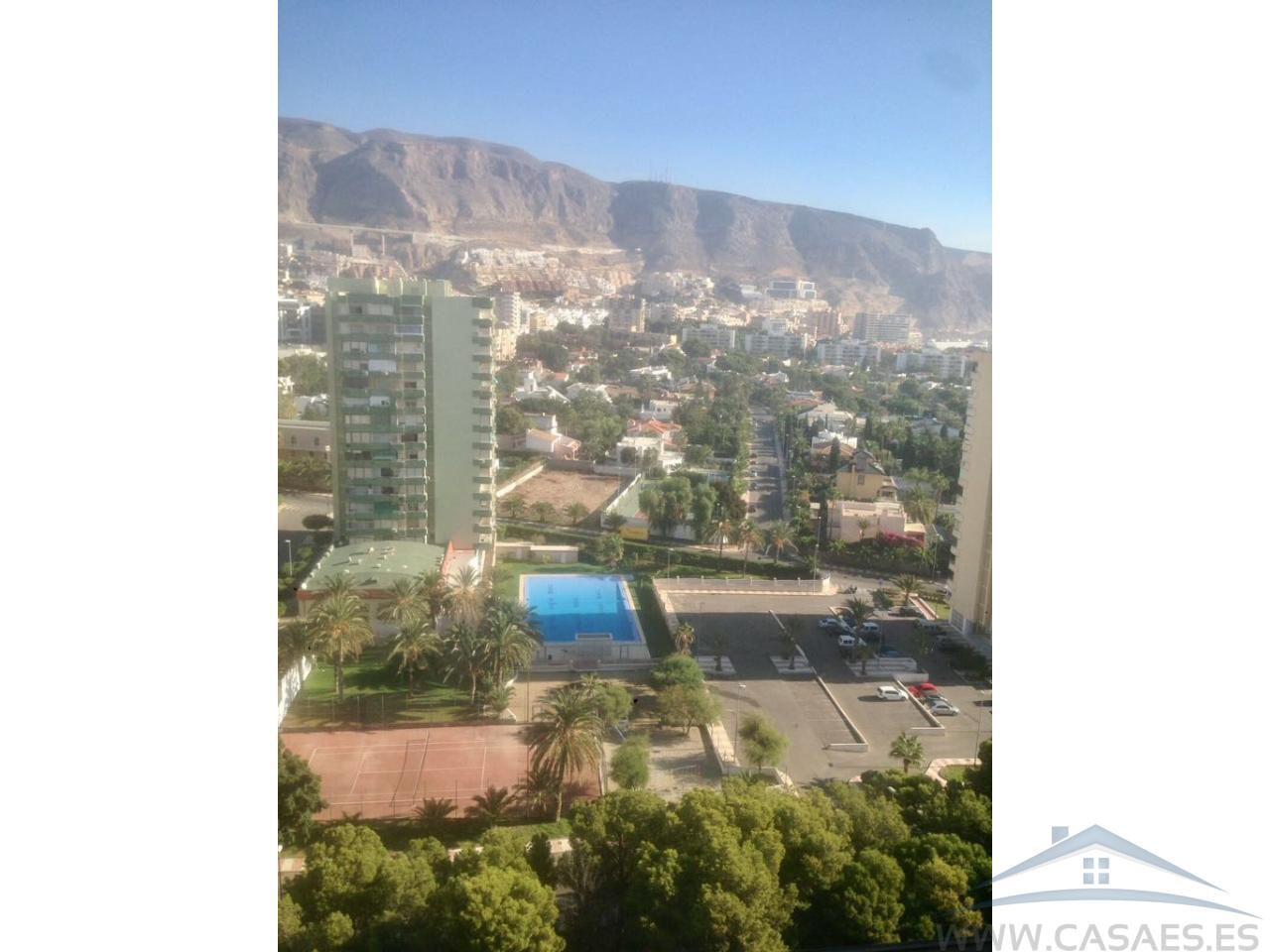 For rent of flat in Roquetas de Mar