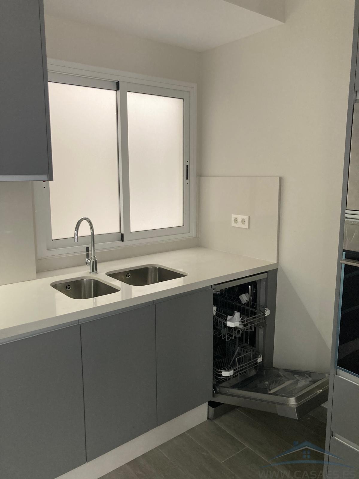 For rent of flat in Almería