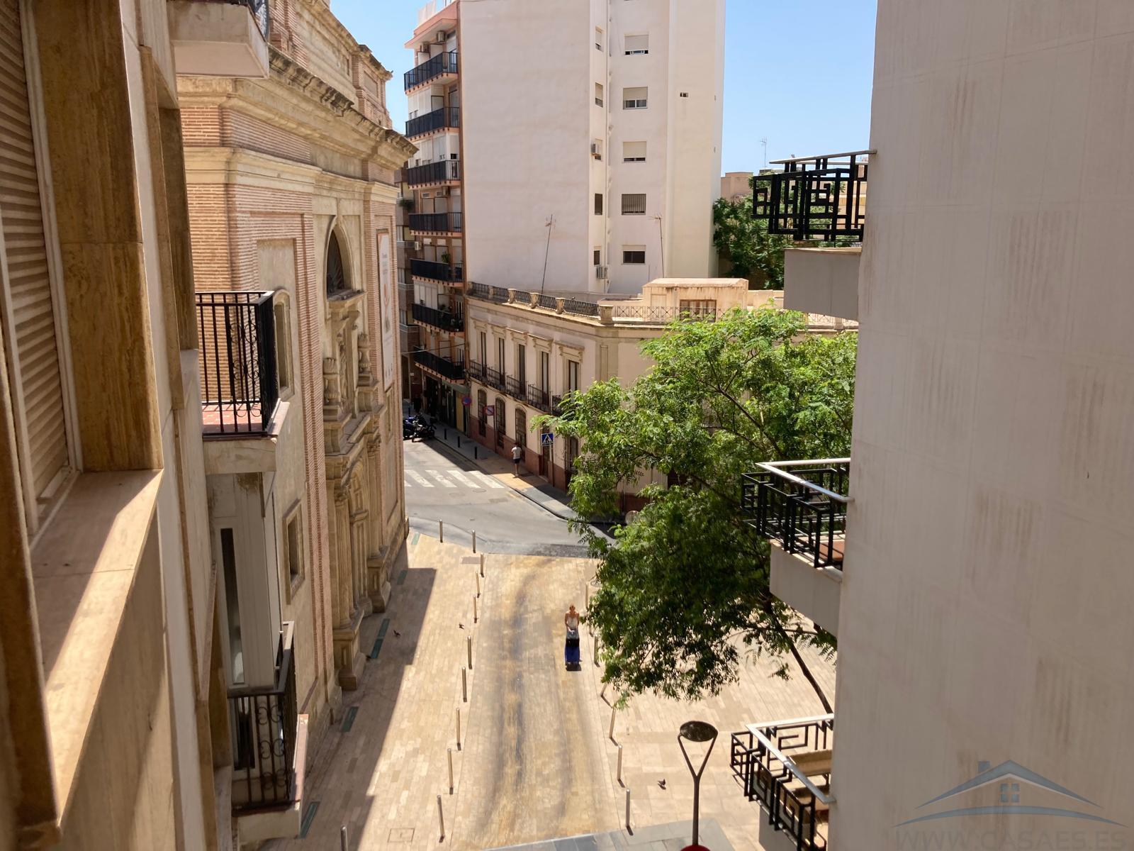For rent of flat in Almería