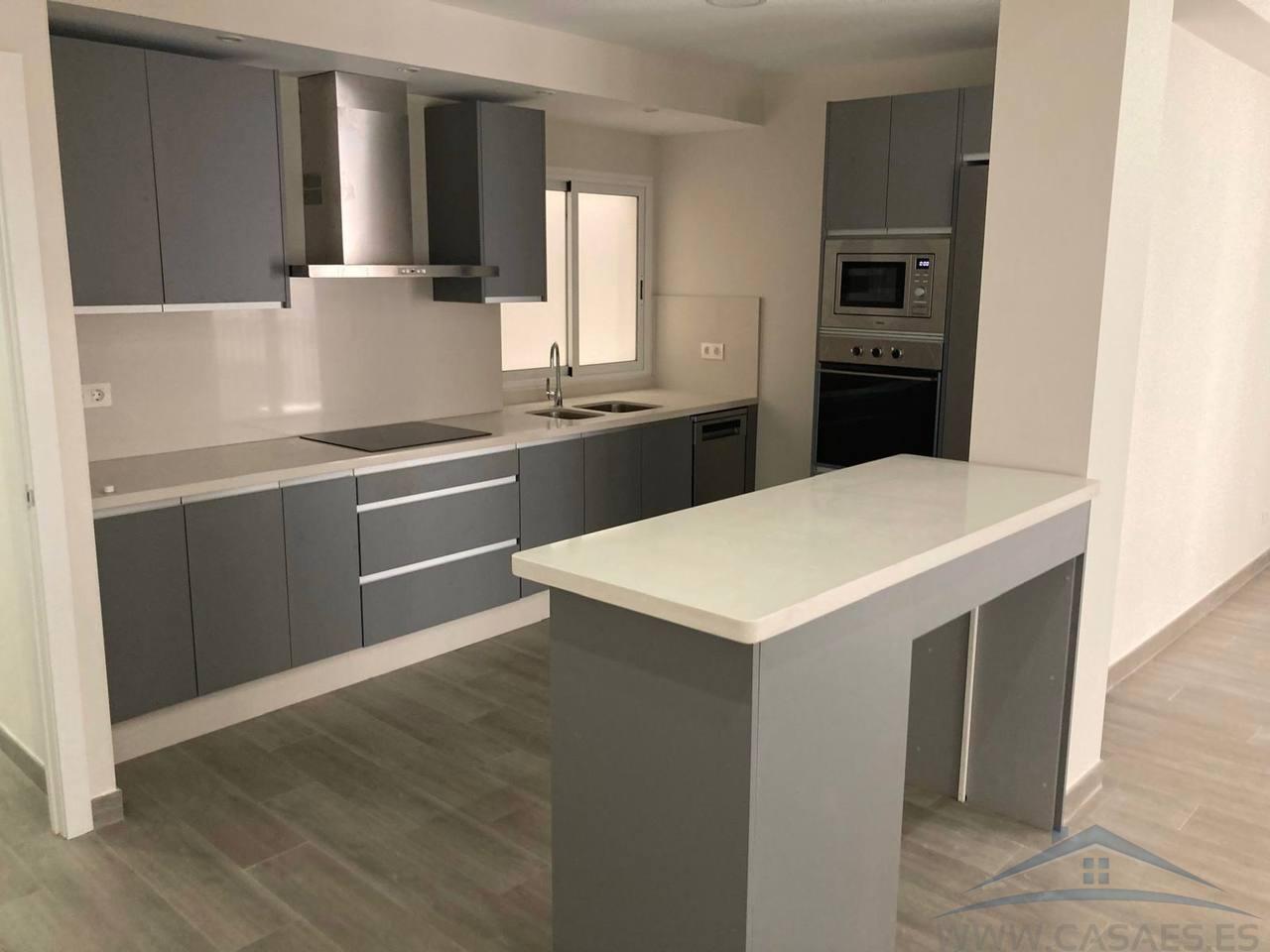 For rent of flat in Almería