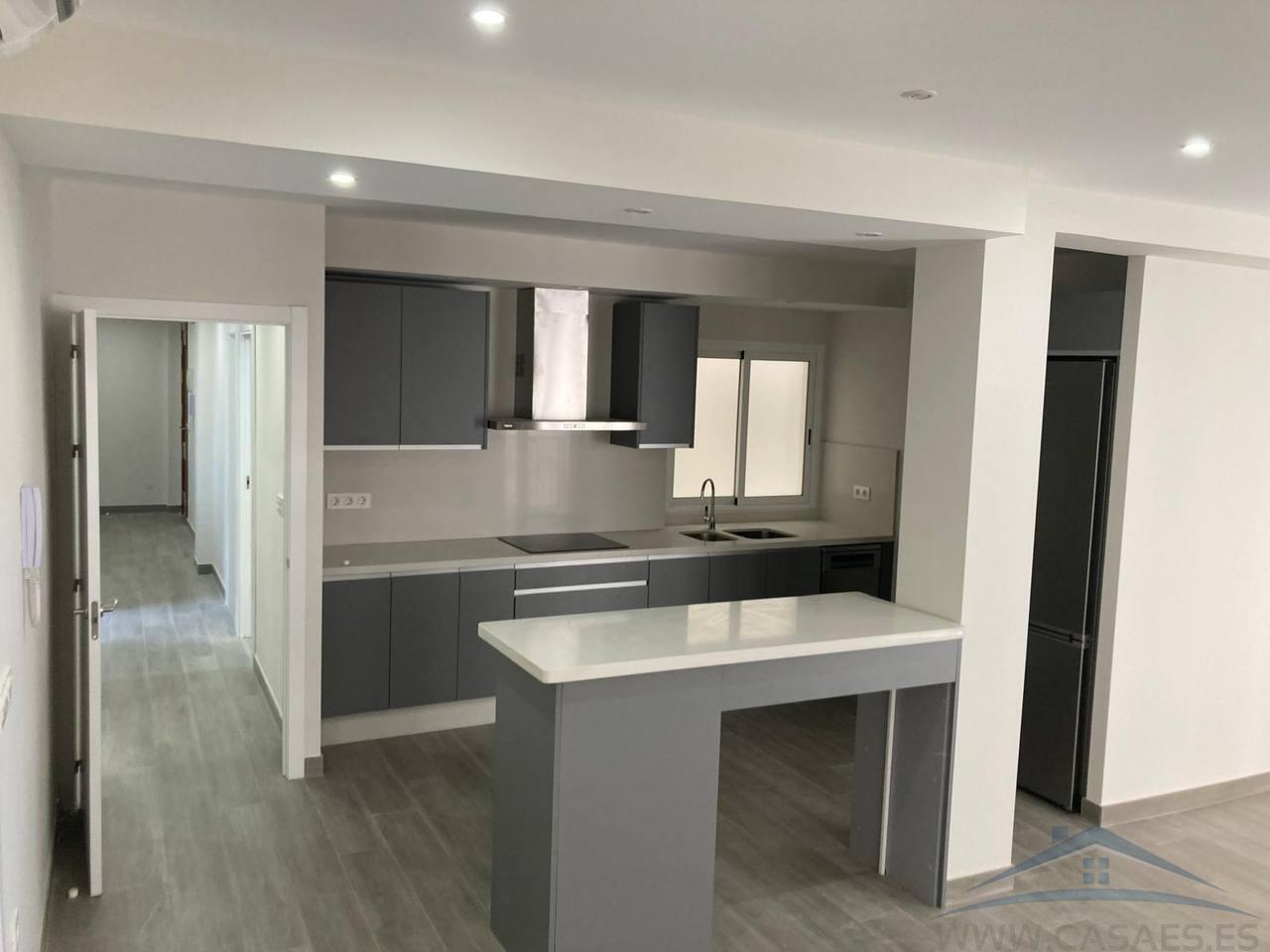 For rent of flat in Almería