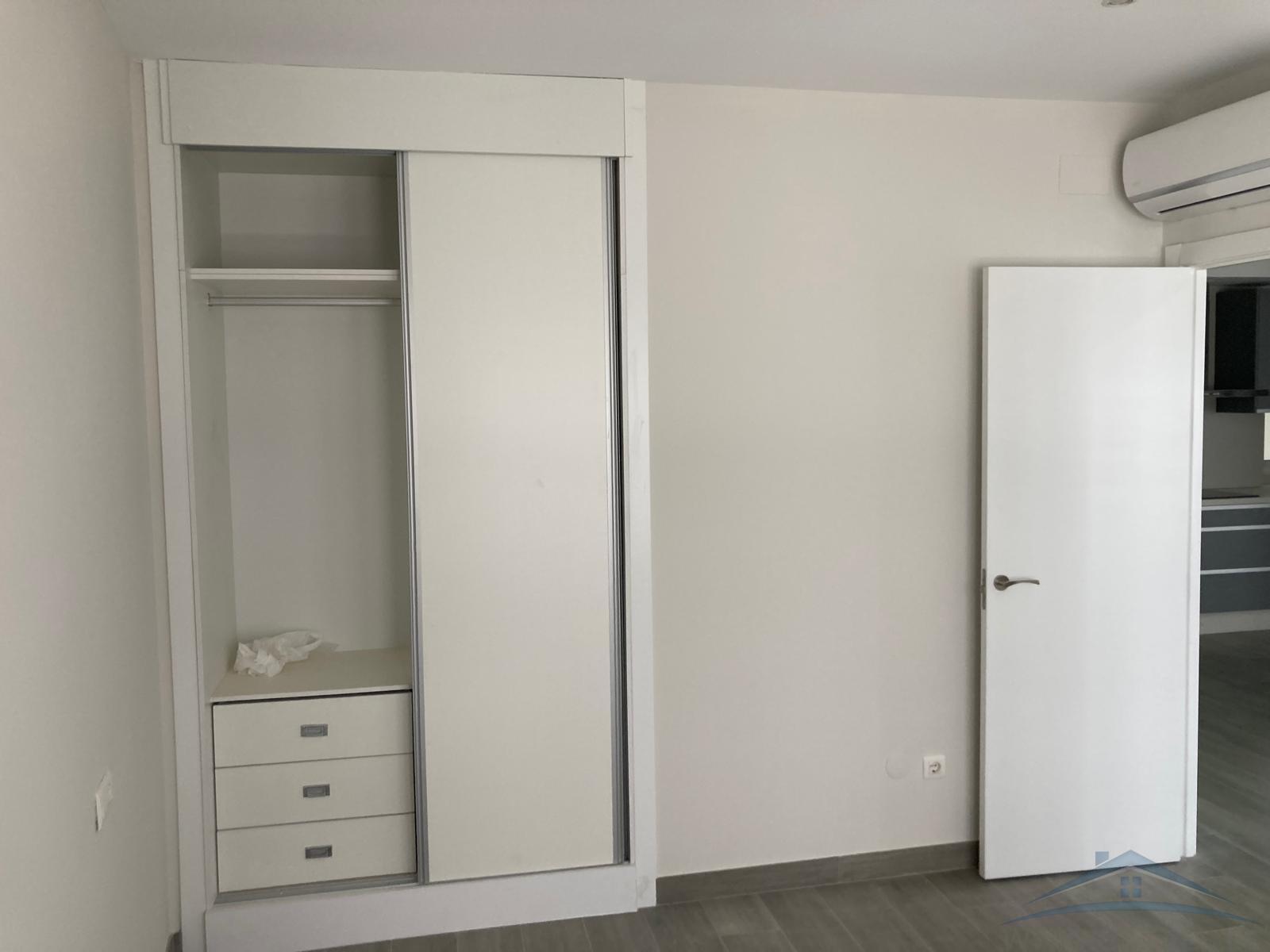 For rent of flat in Almería