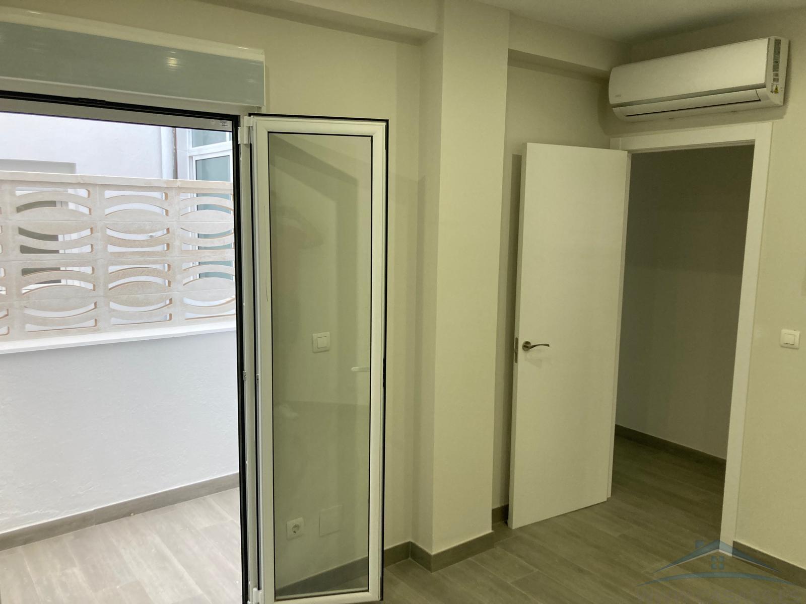 For rent of flat in Almería