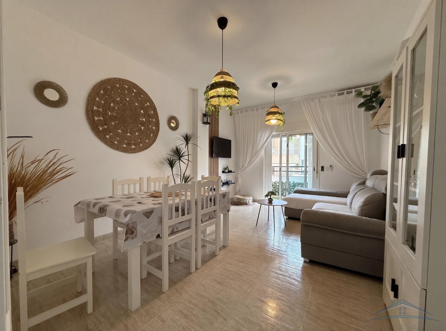 For sale of flat in Roquetas de Mar