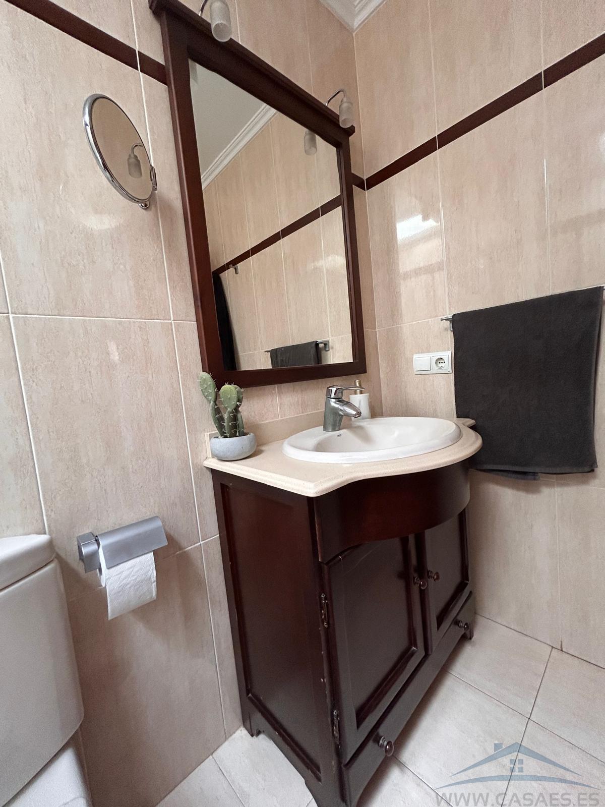 Venta de chalet en Aguadulce