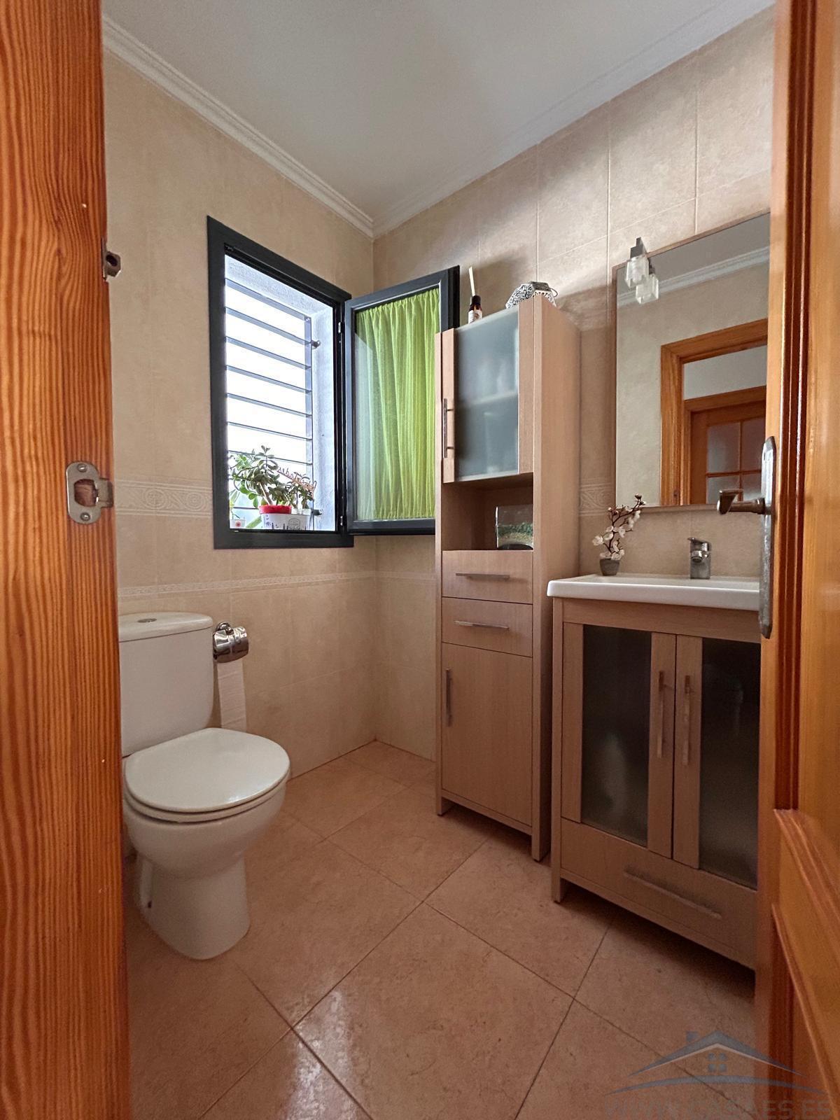 Venta de chalet en Aguadulce