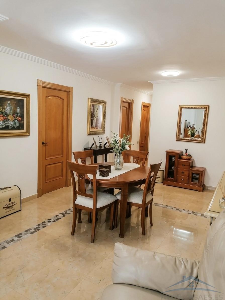 Venta de piso en Almería