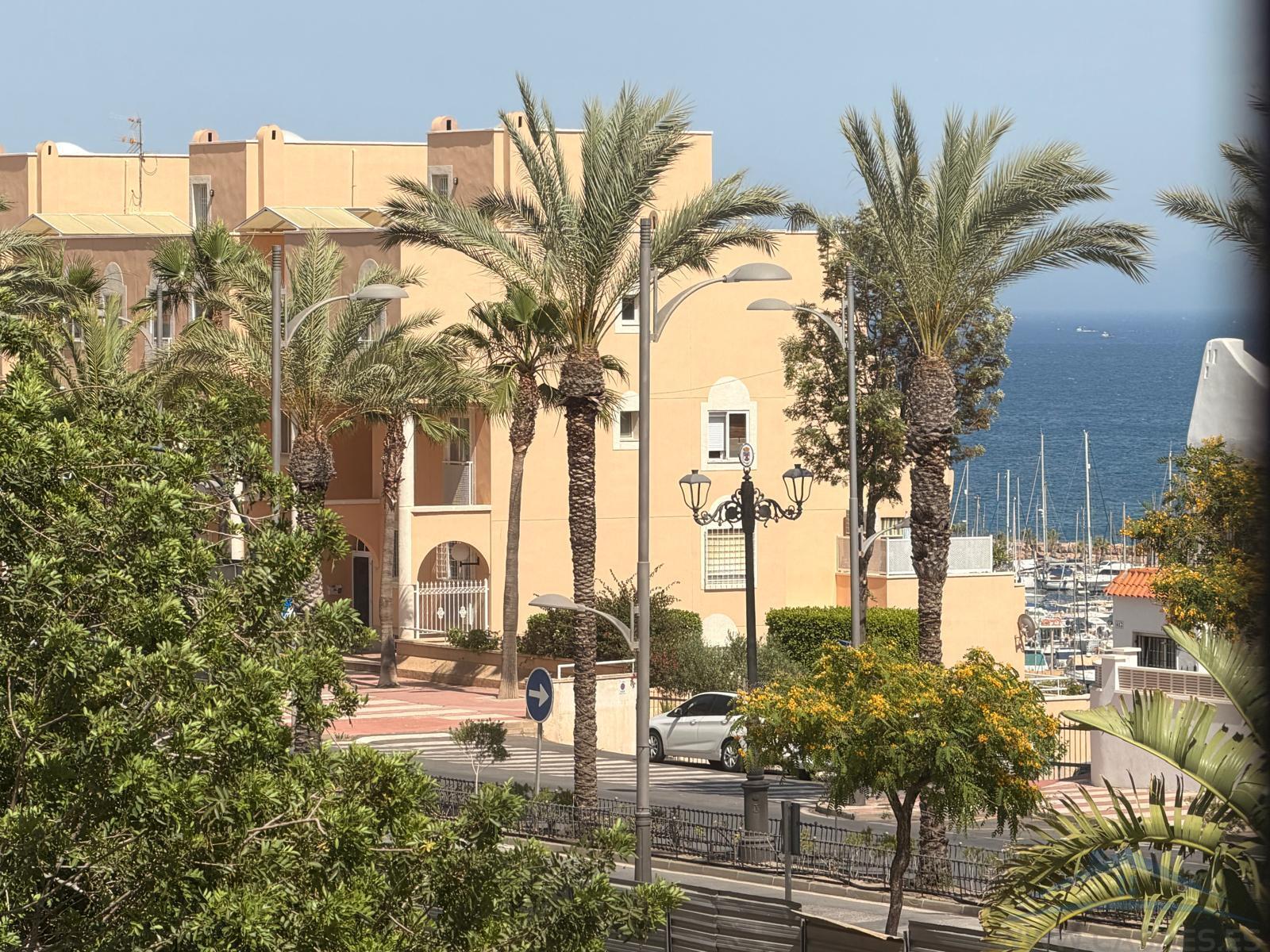 For sale of duplex in Aguadulce