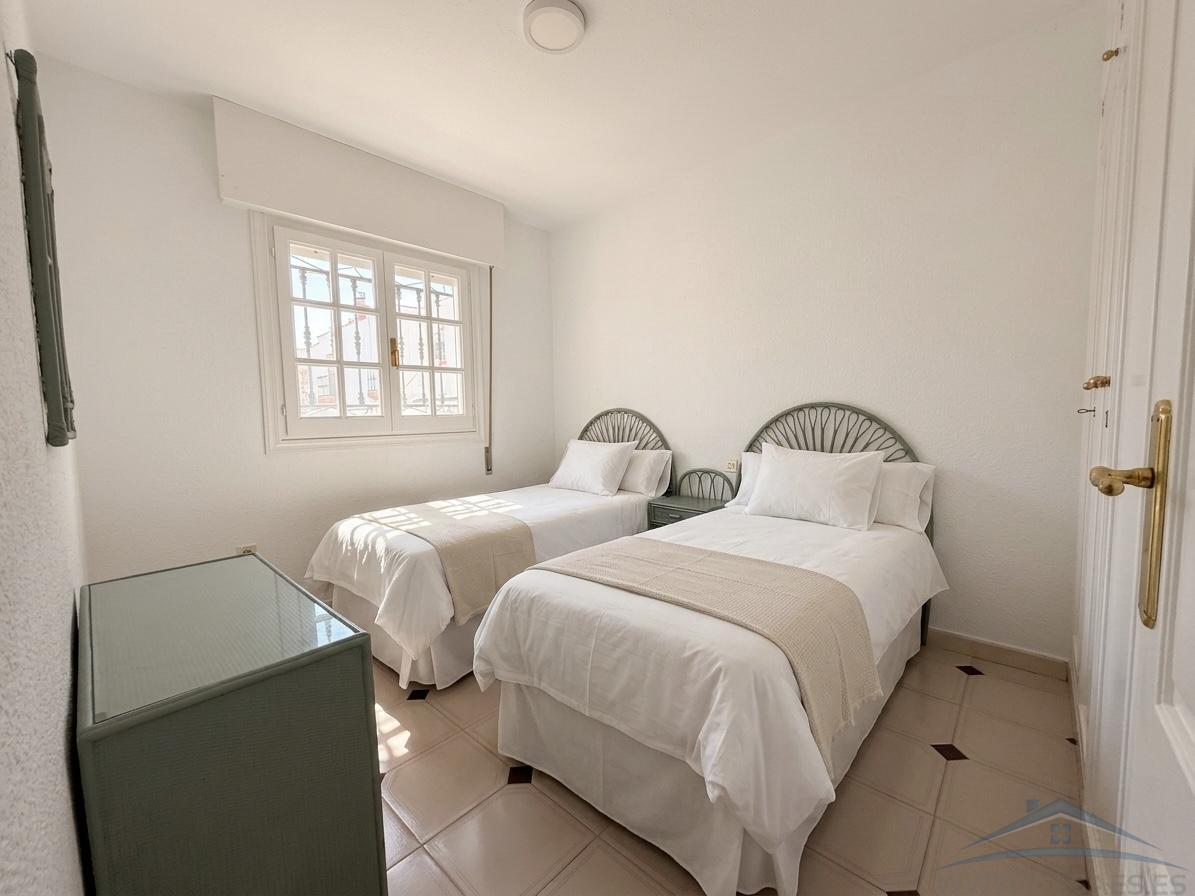 For sale of duplex in Aguadulce