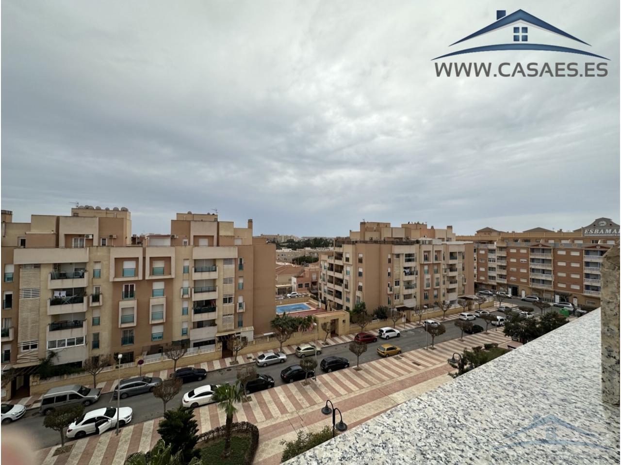 Venta de piso en Roquetas de Mar