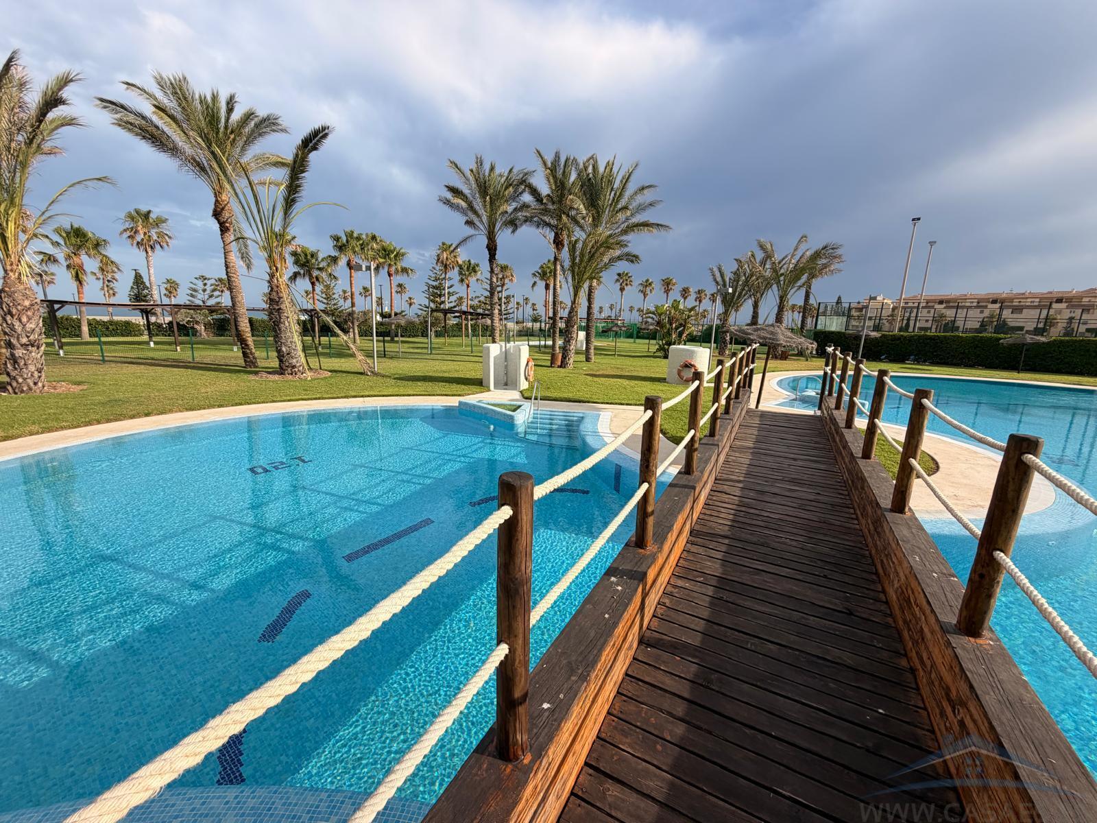 Venta de dúplex en Roquetas de Mar