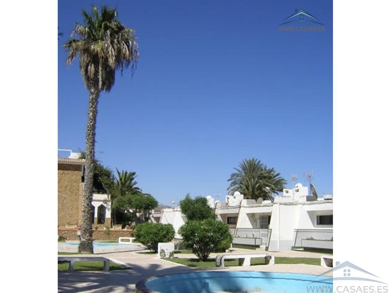 Alquiler de bungalow en Roquetas de Mar