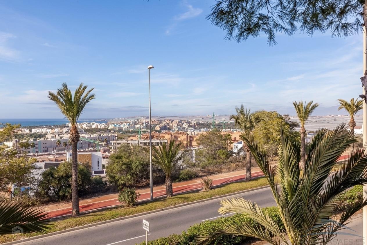 Venta de piso en Almerimar