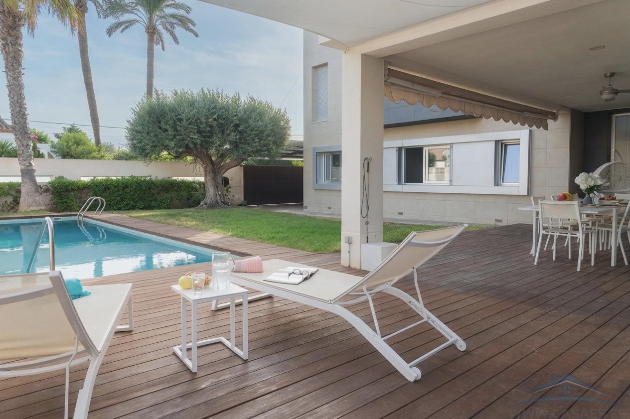 Alquiler de villa en Aguadulce