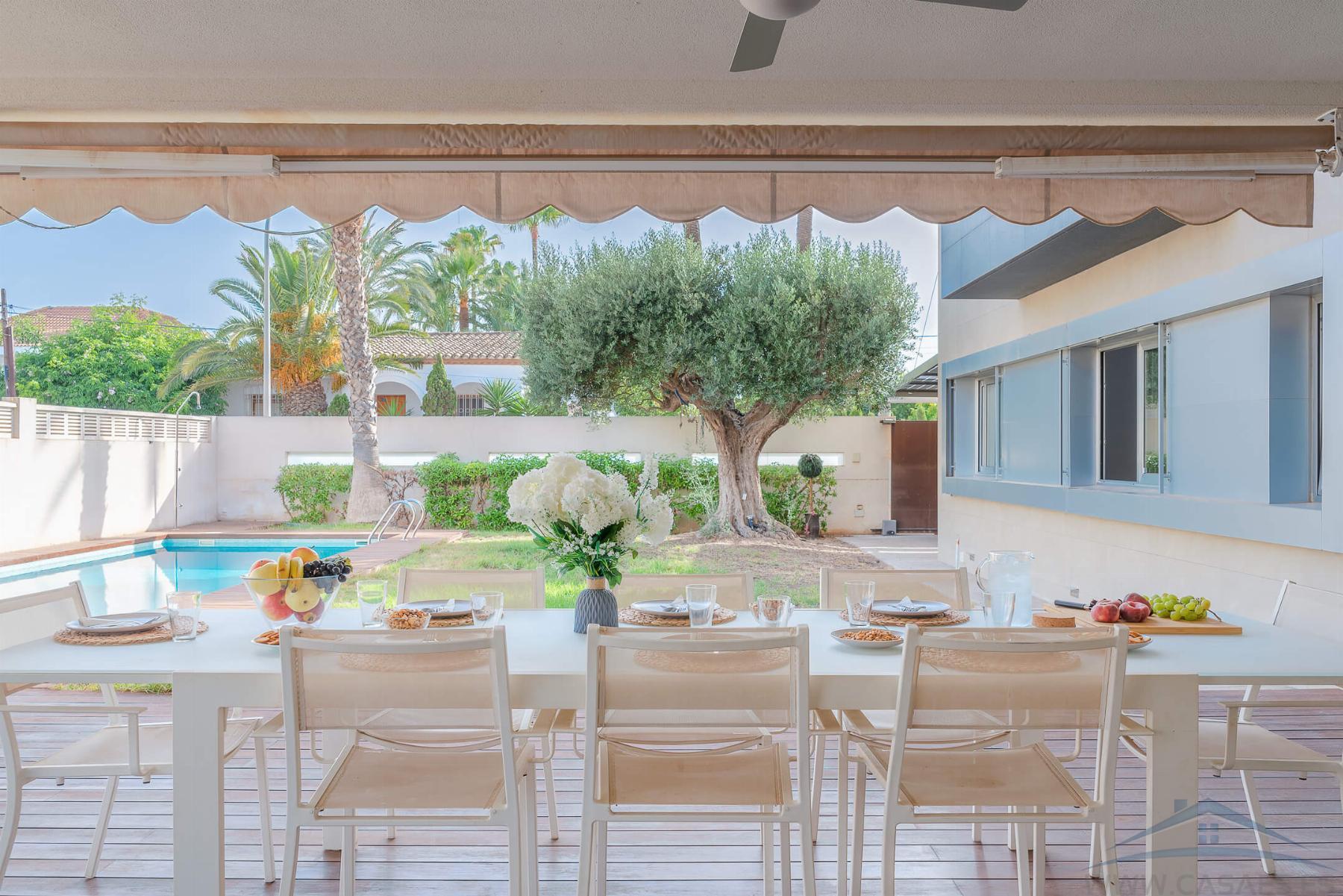 Alquiler de villa en Aguadulce