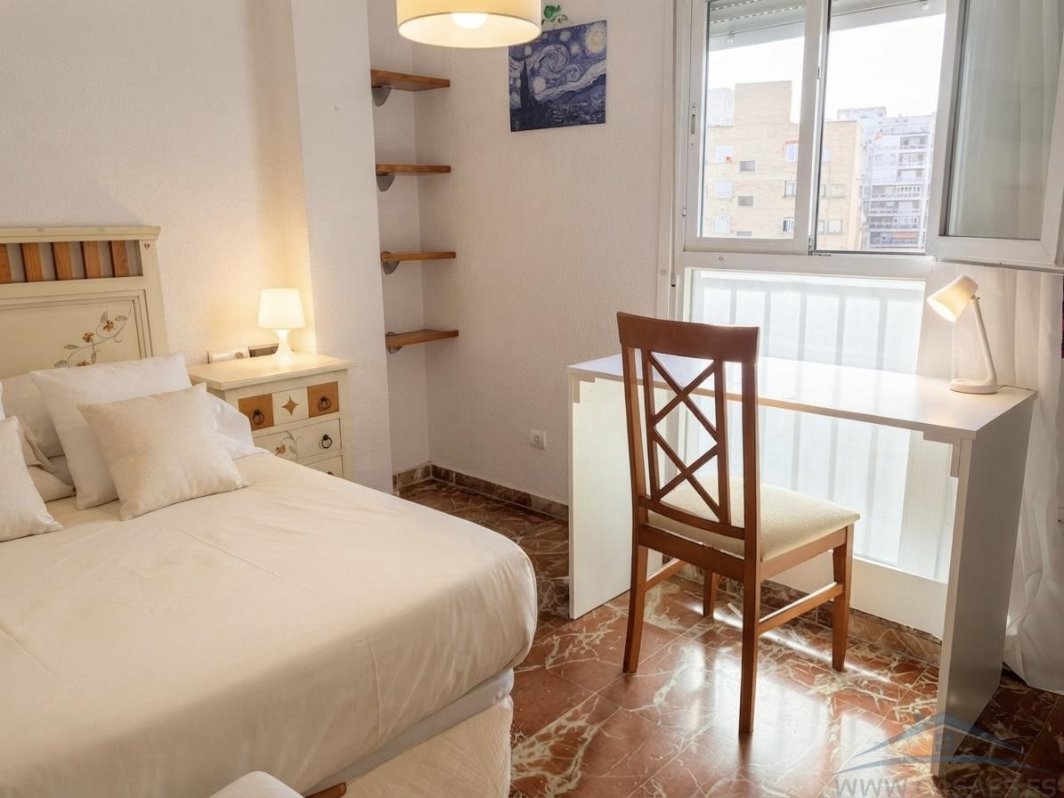 For sale of penthouse in Almería
