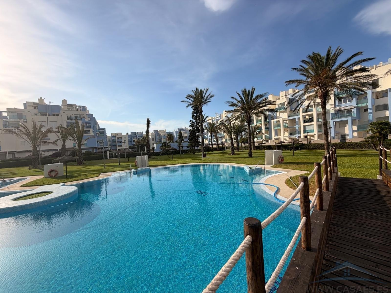 Venta de piso en Roquetas de Mar